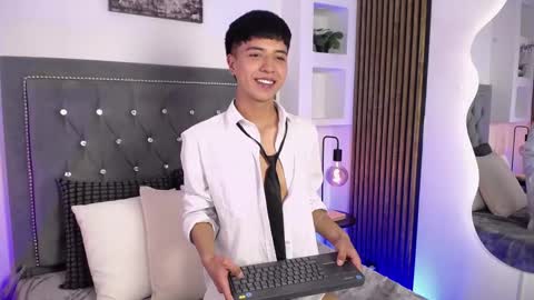 nico online show from March 21, 1:04 pm