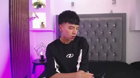 nico online show from February 6, 12:46 pm