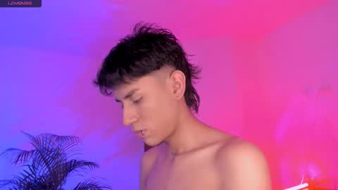 Alejandro Gonzalez online show from October 12, 3:00 am