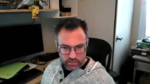 kelvin06133 online show from December 7, 1:40 pm