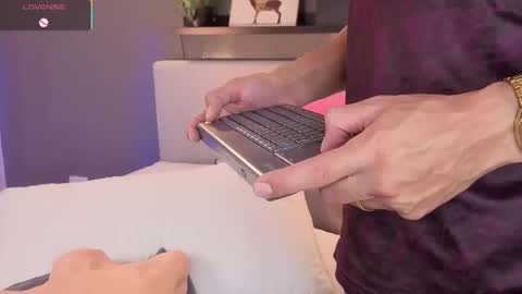   online show from October 26, 12:29 pm