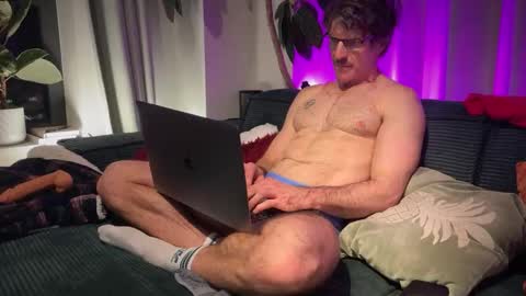 KenD online show from January 13, 6:34 pm