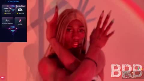 G I L online show from November 11, 1:21 am