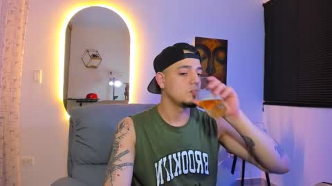 kendel_dimitri online show from February 5, 3:35 am