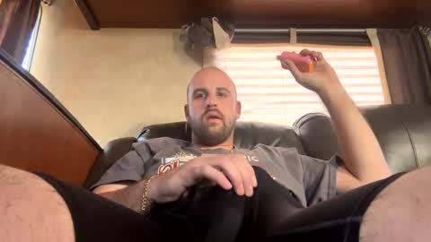 kepkon00 online show from December 6, 9:57 pm