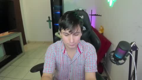 Kevin online show from February 21, 11:28 pm