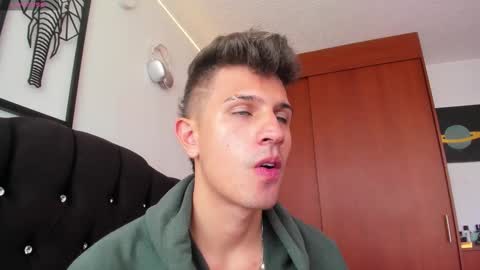 Kevin Ahs online show from November 26, 4:32 pm