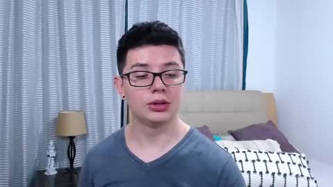 Kevin online show from April 8, 11:35 pm