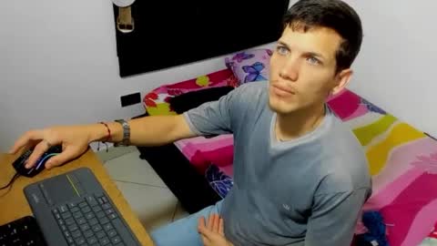 kevinkewma online show from October 17, 2:10 pm