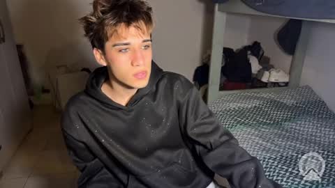 kevonly online show from April 2, 9:39 am