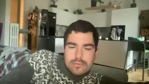 kevinpillobello online show from January 18, 1:46 pm