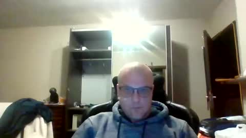 kevintje031987 online show from November 3, 4:38 am
