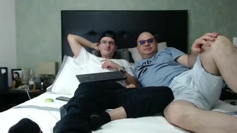 Snapshot of keyera chatting on October 29, 2:47 am keyera online show from October 29, 2:47 am