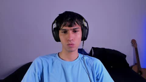 khozler_ online show from February 9, 3:22 am