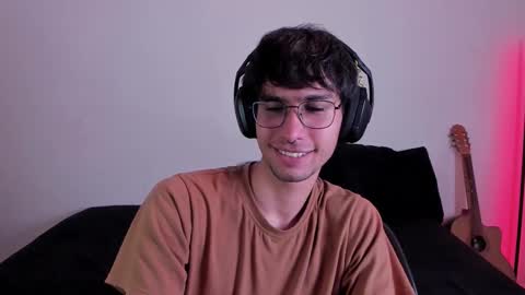 khozler_ online show from February 24, 3:23 am