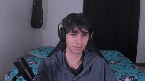 khozler_ online show from September 19, 5:08 am