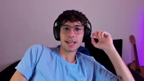 khozler_ online show from February 18, 6:15 am