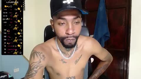 Snapshot of kilian_xx chatting on February 22, 3:32 pm Kilian xxx online show from February 22, 3:32 pm