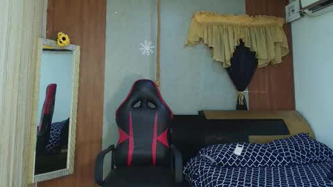 KIM online show from February 26, 7:37 pm