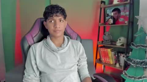 ISAAC online show from December 30, 11:28 pm