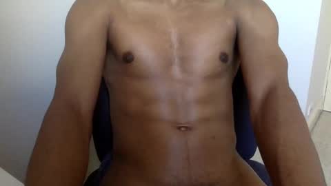 Snapshot of kinda_horny_right_now chatting on January 16, 4:07 am Isaac online show from January 16, 4:07 am