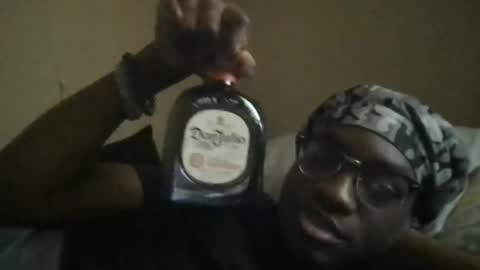 Snapshot of king_lj293 chatting on January 1, 6:27 pm king lj online show from January 1, 6:27 pm