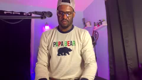 Snapshot of kingcorbra chatting on March 10, 3:23 am KC online show from March 10, 3:23 am