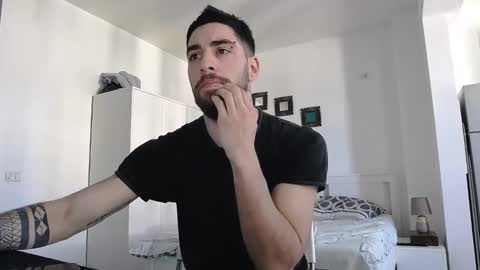 KingKarlos  online show from March 4, 9:51 am