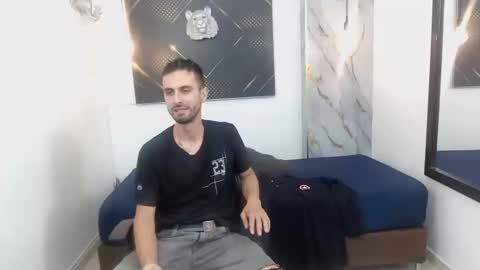 KING  online show from March 13, 3:47 am