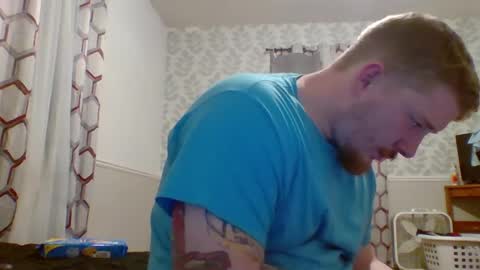 Snapshot of kingpimpdaddy69 chatting on January 19, 4:44 am Kingpimpdaddy online show from January 19, 4:44 am