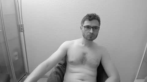 Snapshot of kinksubbydubby chatting on September 8, 11:37 pm kinksubbydubby online show from September 8, 11:37 pm