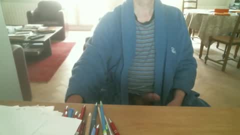 Snapshot of kisslog1 chatting on October 19, 8:39 am kisslog1 online show from October 19, 8:39 am
