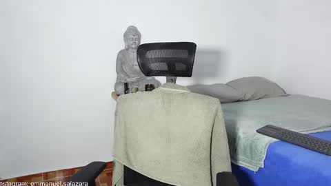 kite__ online show from December 25, 11:31 pm