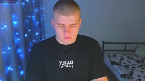 Vlad online show from December 3, 8:04 pm