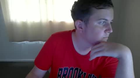 kiwi_twink21 online show from March 5, 11:01 pm