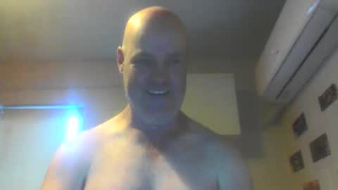 kiwiguy19773 online show from February 14, 6:23 am