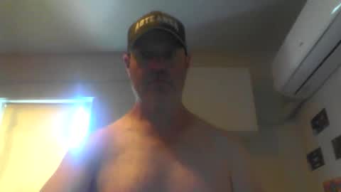 kiwiguy19773 online show from February 9, 12:51 am