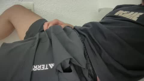 kjhot25 online show from December 21, 5:54 pm