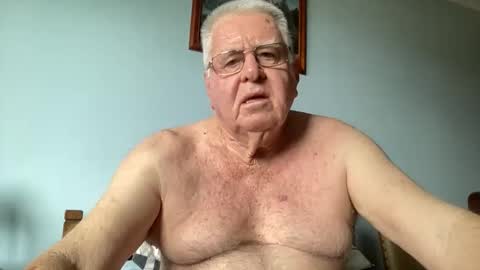 Aussiedude online show from February 12, 4:29 am