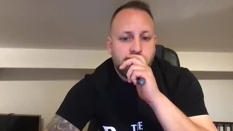 hugo online show from March 9, 3:23 am