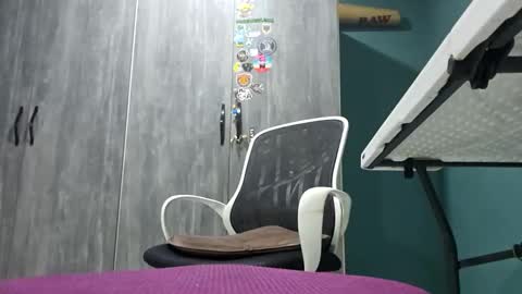 Koto Bombon online show from February 5, 5:31 pm