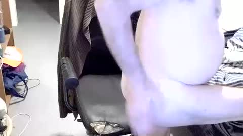 kreolsk34 online show from December 20, 1:24 am