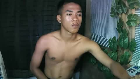 Snapshot of kritthanarkorn chatting on October 17, 2:21 pm kritthanarkorn online show from October 17, 2:21 pm