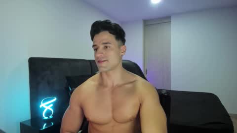 Snapshot of krops_ chatting on October 7, 7:12 am KROPS online show from October 7, 7:12 am