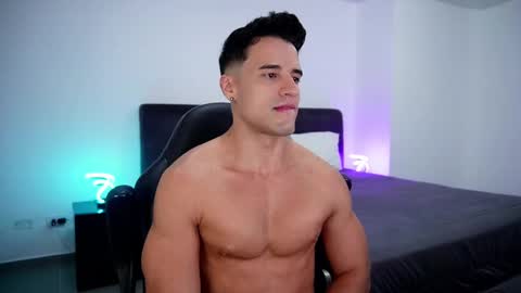 Snapshot of krops_ chatting on February 27, 9:22 am KROPS online show from February 27, 9:22 am