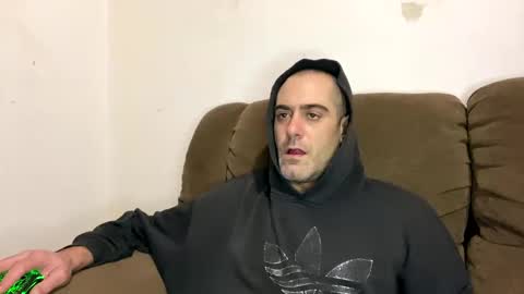 Snapshot of kyle67527 chatting on January 5, 1:45 am kyle67527 online show from January 5, 1:45 am