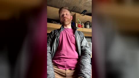 kyleccccc online show from April 16, 3:17 am