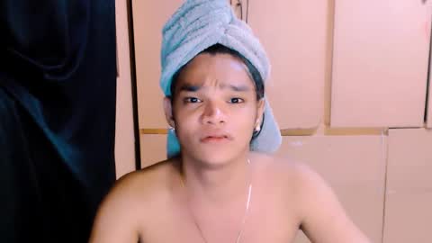 Snapshot of kylieebarbie97 chatting on January 5, 9:03 pm IG itsmesamiiee1 online show from January 5, 9:03 pm