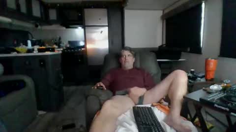 l8tniter online show from December 14, 1:51 pm