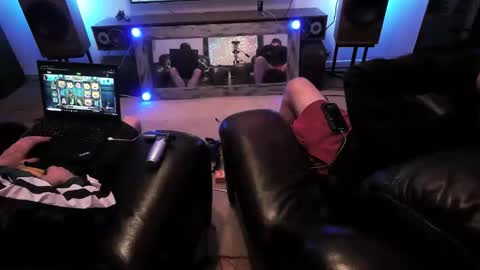 Hectic online show from October 30, 8:21 pm